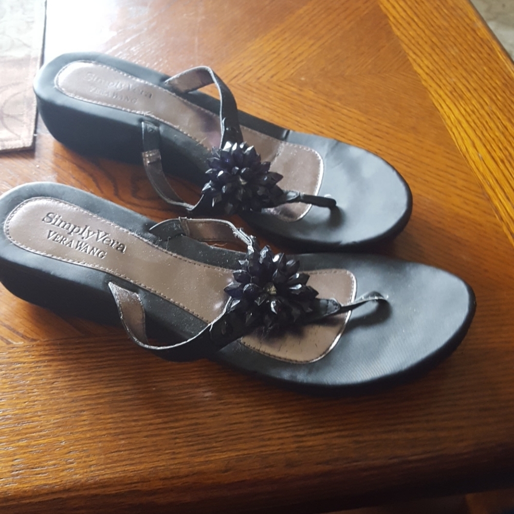 Black sandles